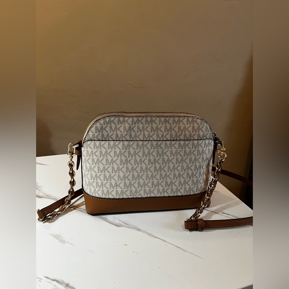 Michael Kors Jet Set Charm Crossbody - Picture 2 of 8